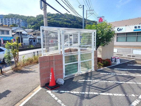 ファイン若松Ｂ棟の物件外観写真